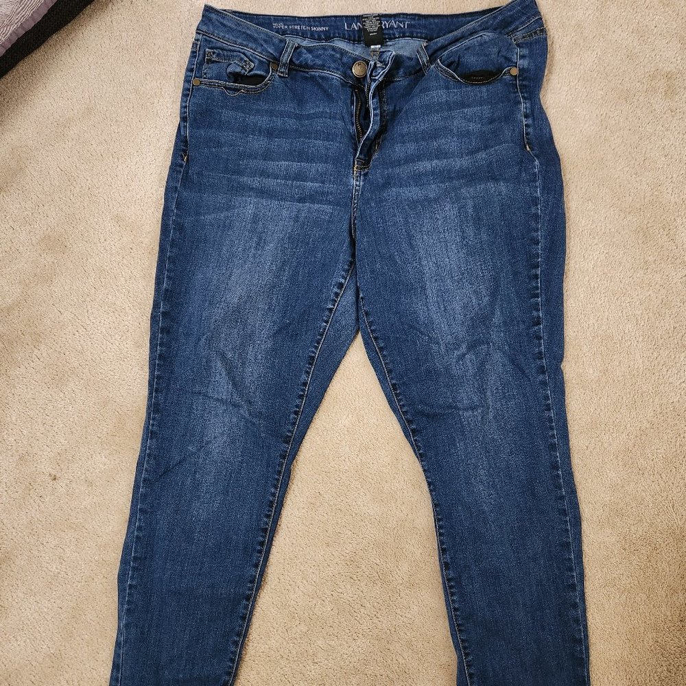 Lane Bryant 16 short